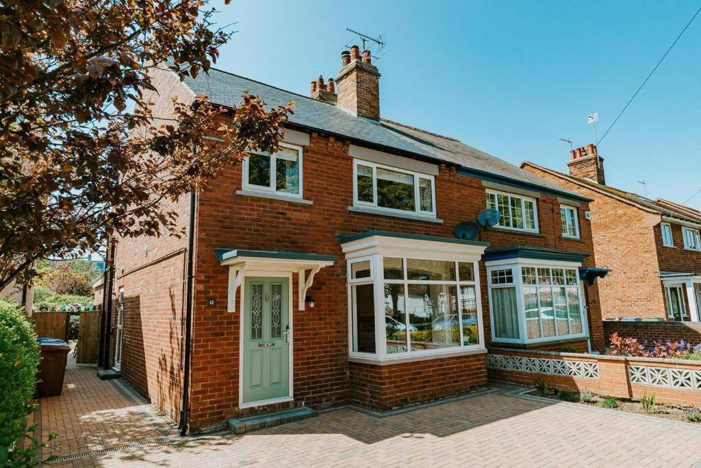 North Beach House - 3 Bedroom Fully Equipped Spacious House Perfect For Family Getaways In Bridlington Exterior foto
